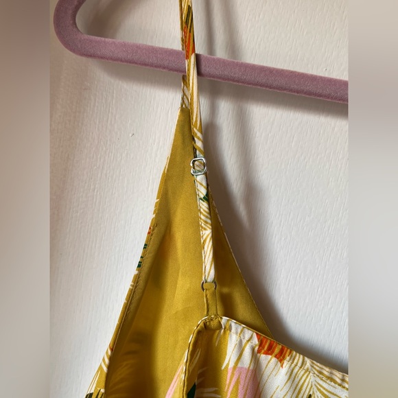 Banana Republic Yellow Floral Tank Top Size Large - Picture 4 of 6